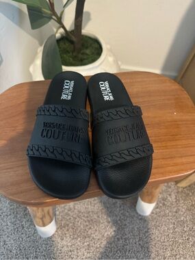 Versace Jeans Collection Black Embossed Logo Slide Sandals